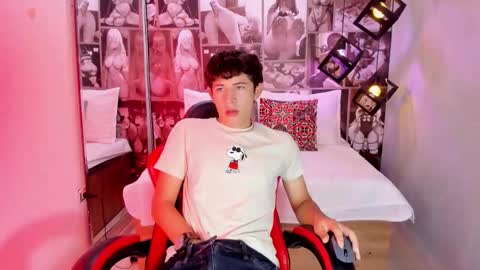 Snapshot of christian_foxx chatting on 02/24/26, 02:04 Christian online show from 02/24/26, 02:04