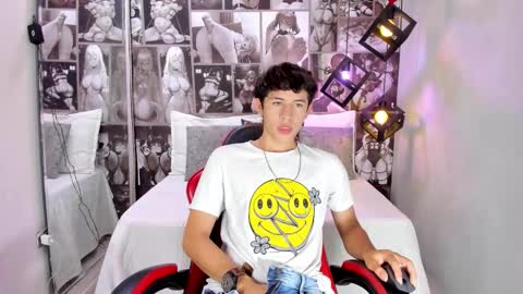 Snapshot of christian_foxx chatting on 02/27/26, 01:33 Christian online show from 02/27/26, 01:33