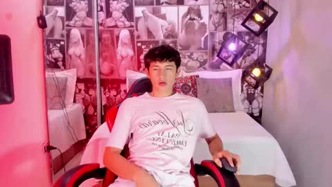 Snapshot of christian_foxx chatting on 03/02/26, 06:26 Christian online show from 03/02/26, 06:26