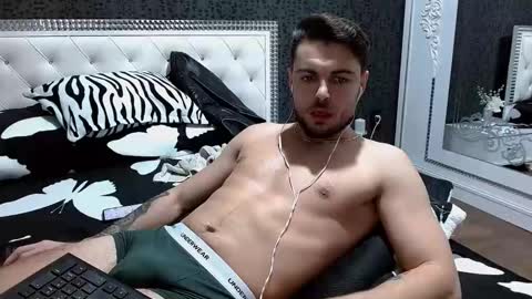 Snapshot of christianhot_ chatting on 12/10/24, 05:00 Master Gab online show from 12/10/24, 05:00