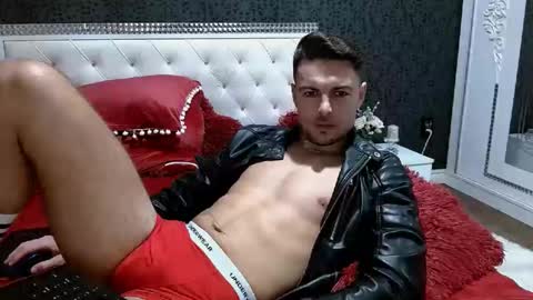 Snapshot of christianhot_ chatting on 12/25/24, 06:52 Master Gab online show from 12/25/24, 06:52