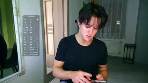 Snapshot of christianlevine_ chatting on 04/25/26, 05:32 UPVOTE ME ------ ILL DO SOMETHING FOR FREE online show from 04/25/26, 05:32