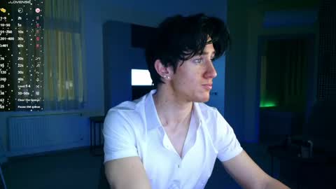 Snapshot of christianlevine_ chatting on 05/08/26, 08:58 UPVOTE ME ------ ILL DO SOMETHING FOR FREE online show from 05/08/26, 08:58