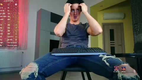 Snapshot of christianlevine_ chatting on 05/15/26, 07:26 UPVOTE ME ------ ILL DO SOMETHING FOR FREE online show from 05/15/26, 07:26