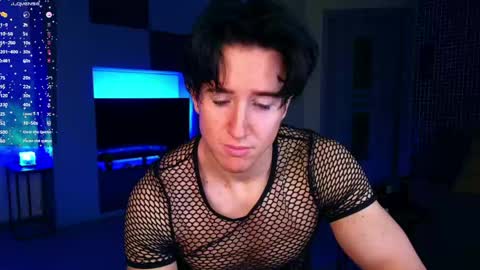 Snapshot of christianlevine_ chatting on 05/24/26, 08:14 UPVOTE ME ------ ILL DO SOMETHING FOR FREE online show from 05/24/26, 08:14