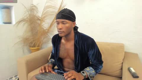 Christian Lewis online show from 02/21/25, 01:33