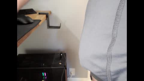 Snapshot of christianmdk chatting on 02/16/25, 01:38 Chris online show from 02/16/25, 01:38