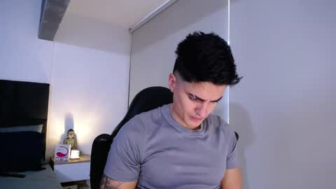 Christian online show from 11/14/25, 01:43