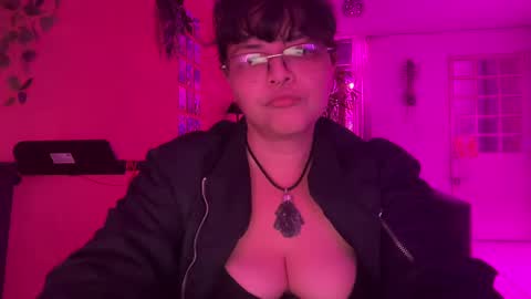 christianvalles online show from 01/28/25, 01:39