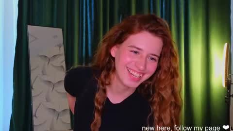 Snapshot of christina_garcia chatting on 06/17/26, 09:12 Cristina online show from 06/17/26, 09:12