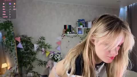 Snapshot of christina_hammond chatting on 04/25/26, 12:19 Ann online show from 04/25/26, 12:19