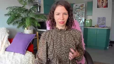 Chris online show from 06/01/26, 11:01