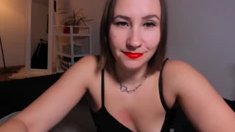 christina rosse online show from 11/18/25, 10:09