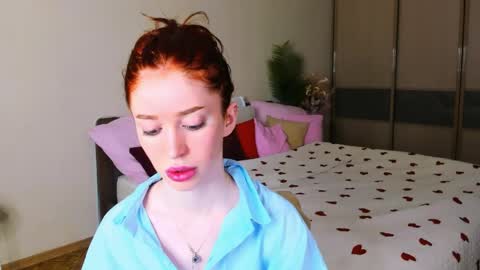 Snapshot of christinaconteeree chatting on 05/04/26, 03:13 christinaconteeree online show from 05/04/26, 03:13