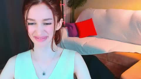 Snapshot of christinaconteeree chatting on 05/07/26, 02:00 christinaconteeree online show from 05/07/26, 02:00