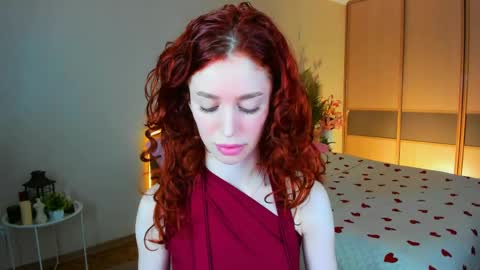 Snapshot of christinaconteeree chatting on 05/13/26, 03:15 christinaconteeree online show from 05/13/26, 03:15