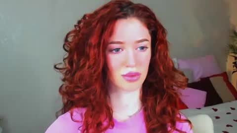 Snapshot of christinaconteeree chatting on 07/10/26, 07:05 christinaconteeree online show from 07/10/26, 07:05