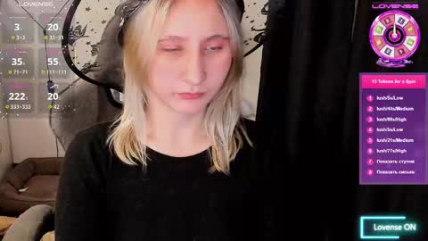 christinafiveplus online show from 10/17/25, 09:17