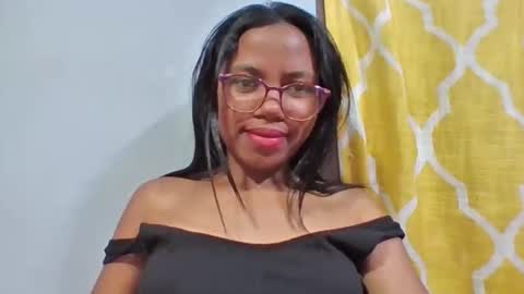 Snapshot of christinah262488 chatting on 05/11/26, 12:33 christinah262488 online show from 05/11/26, 12:33