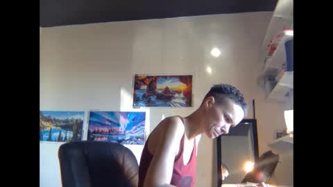 Snapshot of christinasaunters chatting on 02/22/25, 10:31 Christina Saunters online show from 02/22/25, 10:31