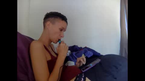 Snapshot of christinasaunters chatting on 02/23/25, 06:01 Christina Saunters online show from 02/23/25, 06:01