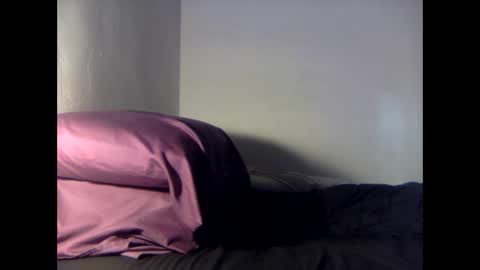 Snapshot of christinasaunters chatting on 10/03/25, 02:36 Christina Saunters online show from 10/03/25, 02:36