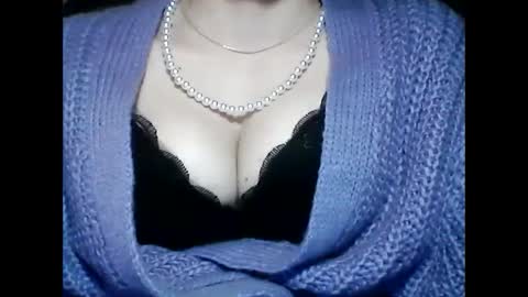 christine40211 online show from 01/03/25, 03:55