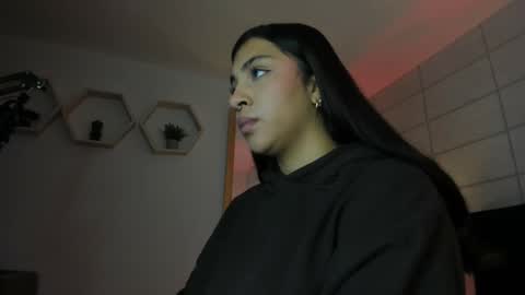 Christine  online show from 11/06/25, 11:55