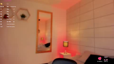 Christine  online show from 03/12/26, 07:31