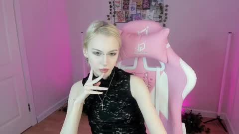 christine_jacksonn online show from 03/12/25, 12:53
