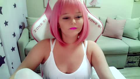 Snapshot of christirose chatting on 02/13/25, 07:24 Christi online show from 02/13/25, 07:24