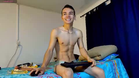 CHRISTOPHER online show from 03/18/26, 11:02