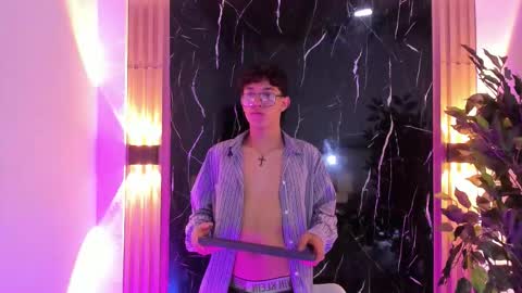 Snapshot of christopher_hunter chatting on 02/04/26, 05:13 Chrisopher Hunter online show from 02/04/26, 05:13