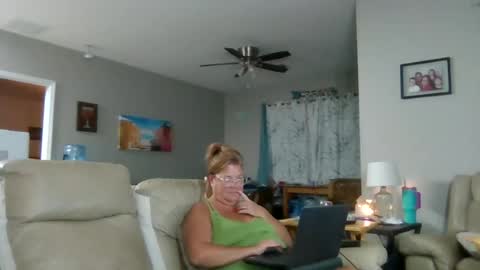 Snapshot of christopher_rain chatting on 06/13/26, 03:26 Christopher Rain online show from 06/13/26, 03:26