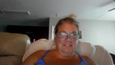 Snapshot of christopher_rain chatting on 07/03/26, 12:11 Christopher Rain online show from 07/03/26, 12:11