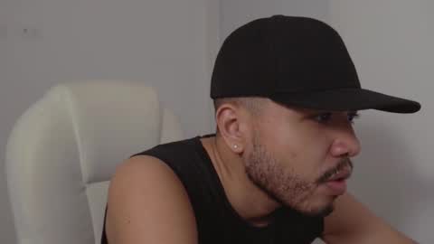 Snapshot of christopherdav chatting on 12/24/24, 05:49 Chris online show from 12/24/24, 05:49