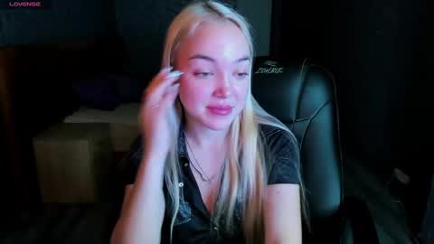 hristy3 online show from 02/28/25, 08:20