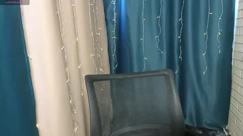 Snapshot of christy_memeow chatting on 05/08/26, 01:27 christy memeow online show from 05/08/26, 01:27