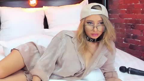 christyna_ross online show from 02/27/25, 11:26