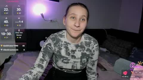 christyw3b online show from 04/01/26, 04:59