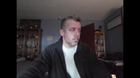 chrisw8121 online show from 02/07/26, 06:55