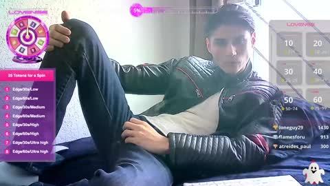 Chrixtopherobin online show from 12/22/24, 08:36