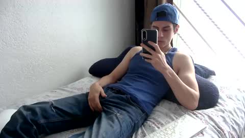 Chrixtopherobin online show from 03/16/26, 10:14