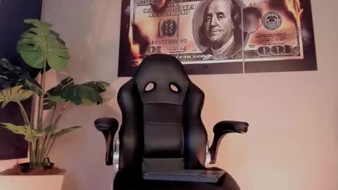 chrizmacgregor online show from 12/18/25, 12:17