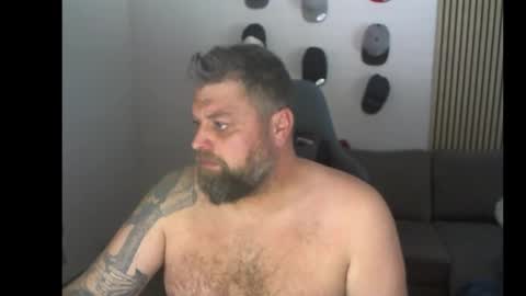 Chrizz online show from 11/15/25, 08:55