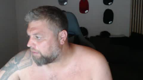 Snapshot of chrizz80 chatting on 07/15/26, 10:04 Chrizz online show from 07/15/26, 10:04