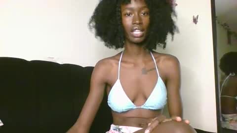 Snapshot of chroe22 chatting on 03/03/26, 09:53 chroe22 online show from 03/03/26, 09:53