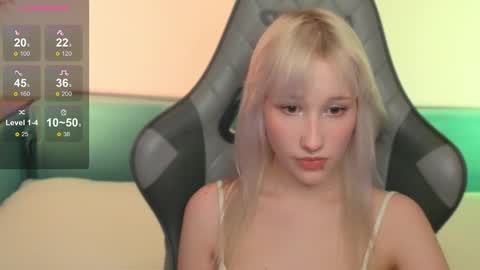 EvaBlonde TayaBrunette EliieBlack hair online show from 02/15/26, 02:14