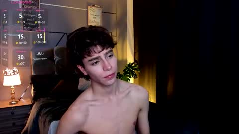 chrristopher77 online show from 10/03/25, 12:46