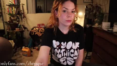 Snapshot of chrysanthulu chatting on 05/16/26, 07:05 Chrys online show from 05/16/26, 07:05